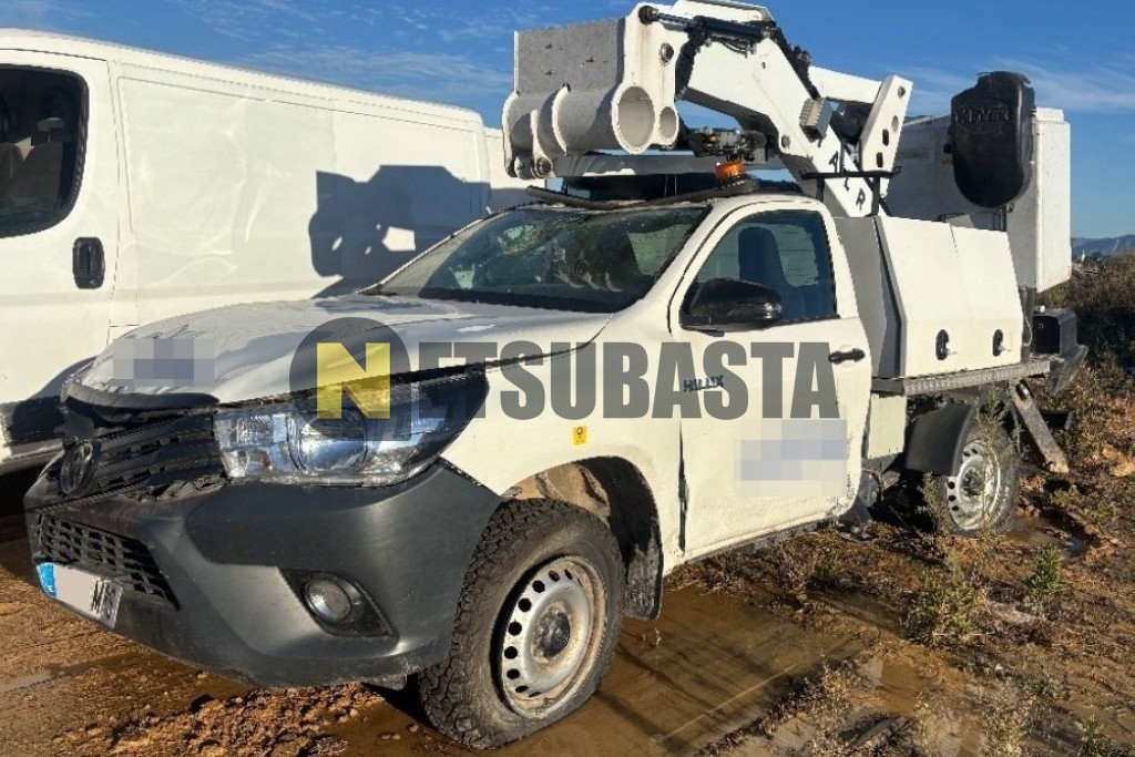 Toyota Hilux 2.4 150D 4x4 Cabina Sencilla 2024