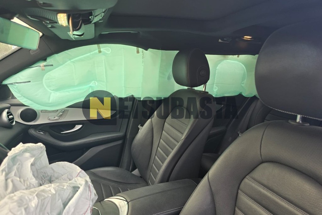 Mercedes-Benz GLC 300 de 4MATIC 2021