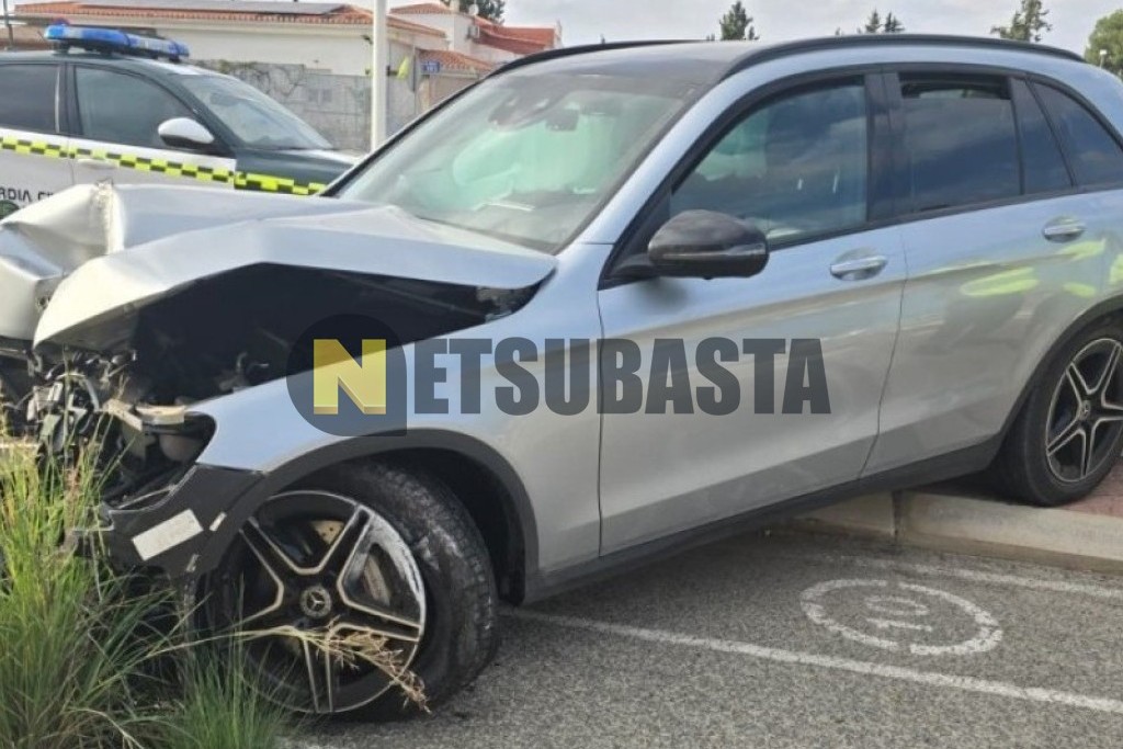 Mercedes-Benz GLC 300 de 4MATIC 2021