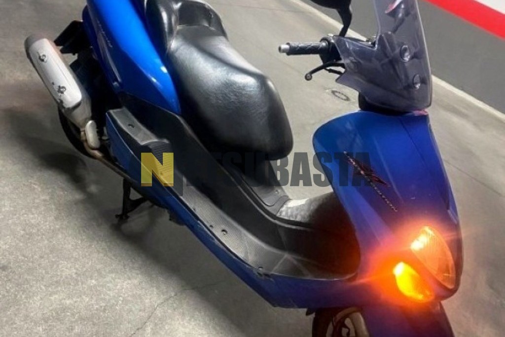 Yamaha Majesty 125 2006