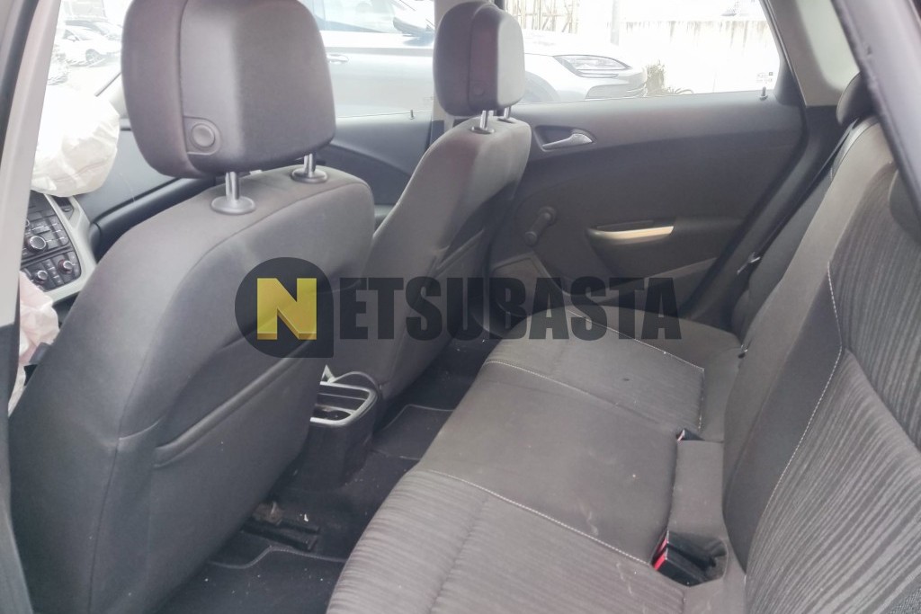 Opel Astra 1.7 CDTI 2012