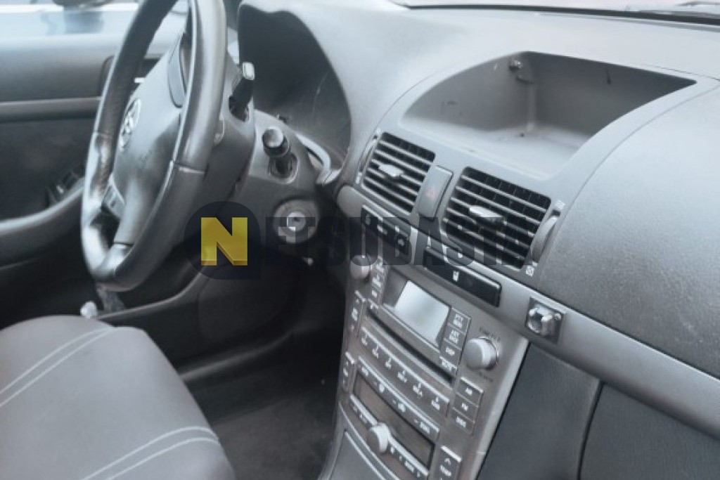 Toyota Avensis Sedán 2.2 D-4D 2007