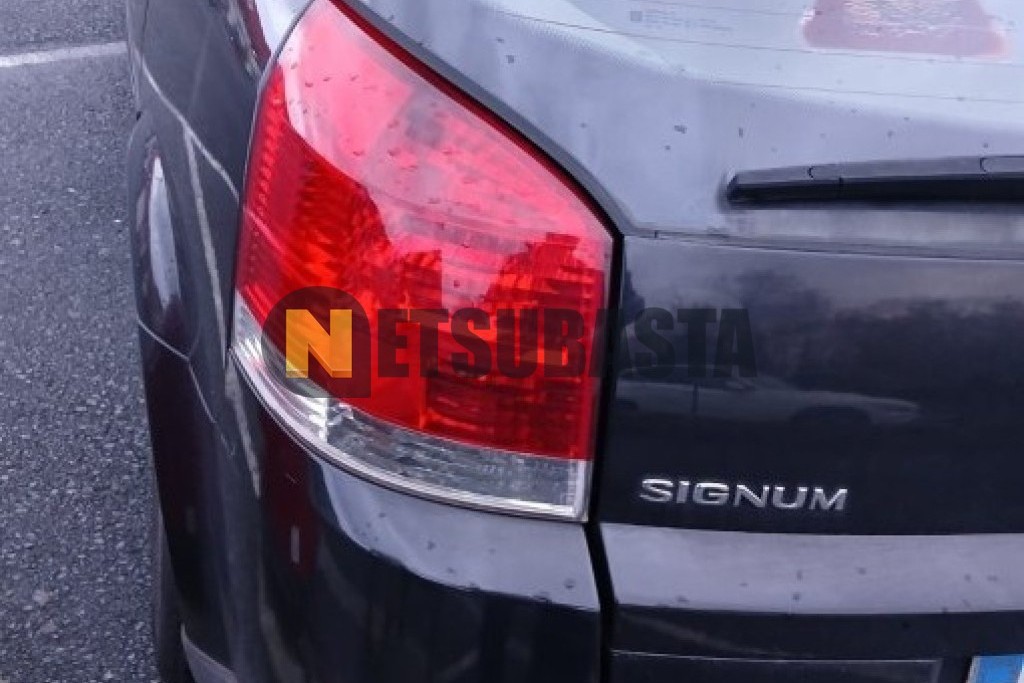Opel Signum 2.2 DTI 16V 2004