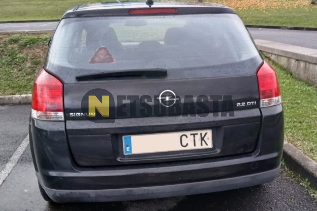 Opel Signum 2.2 DTI 16V 2004