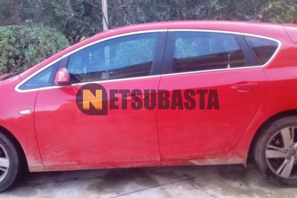 Opel Astra 1.7 CDTi 2013