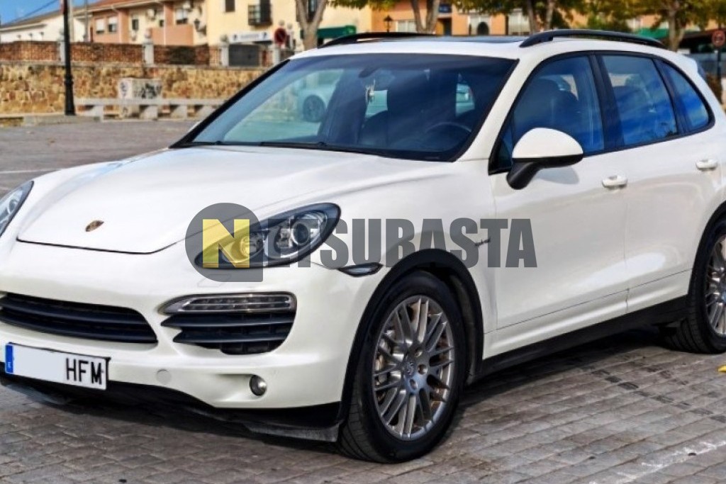 Porsche Cayenne S Hybrid 2011