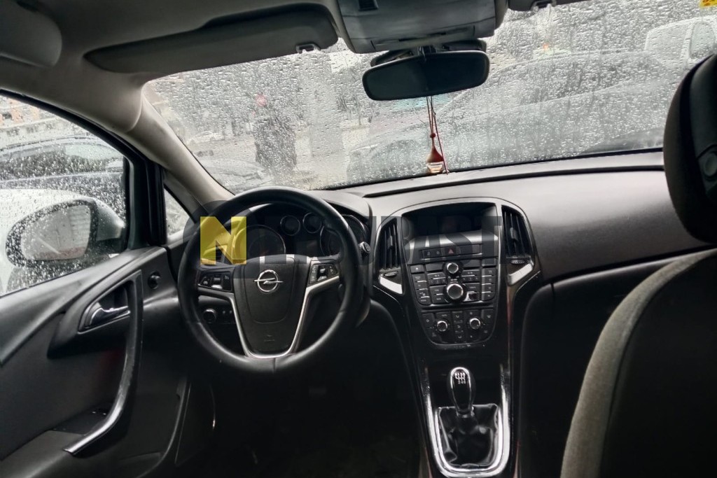 Opel Astra 1.7 CDTi 2011