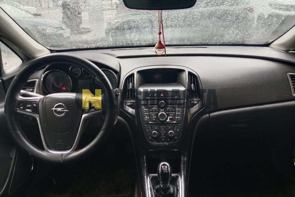 Opel Astra 1.7 CDTi 2011