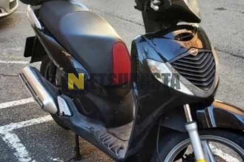 Yamaha XMAX 250 2011