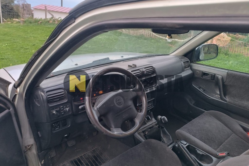 Opel Frontera 2.2 DTI 2001