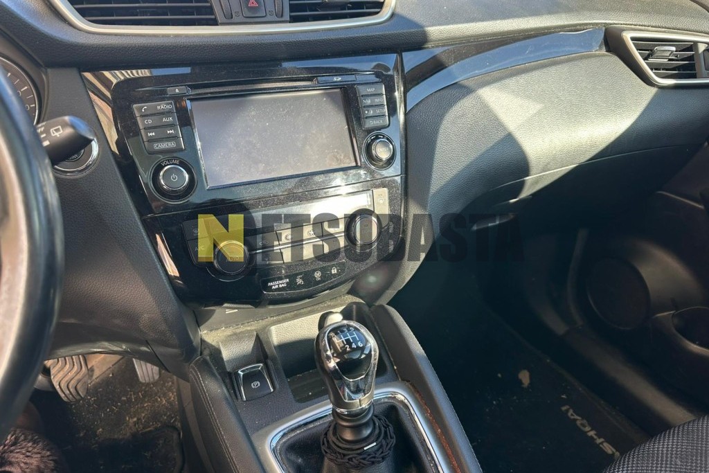 Nissan Qashqai 1.2 DIG-T 4x2 2015