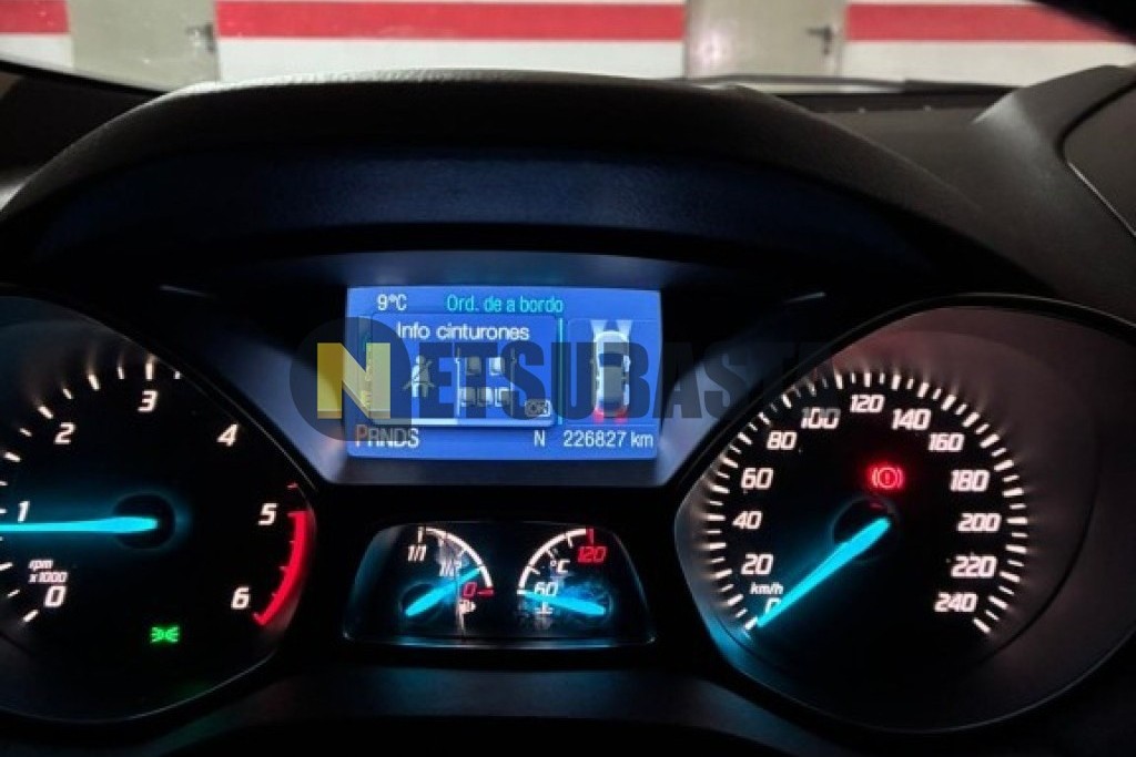 Ford Kuga 2.0 TDCI 4x4 PowerShift 2014