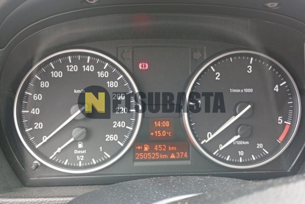 Bmw 318d Touring 2011