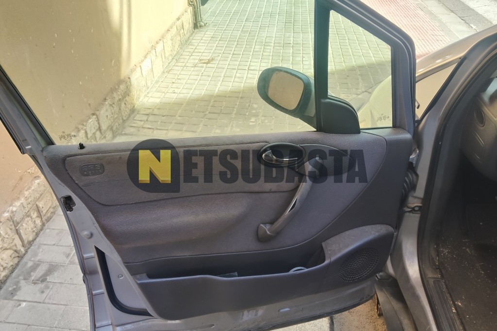 Mercedes-Benz A 170 CDI Aut. 2000