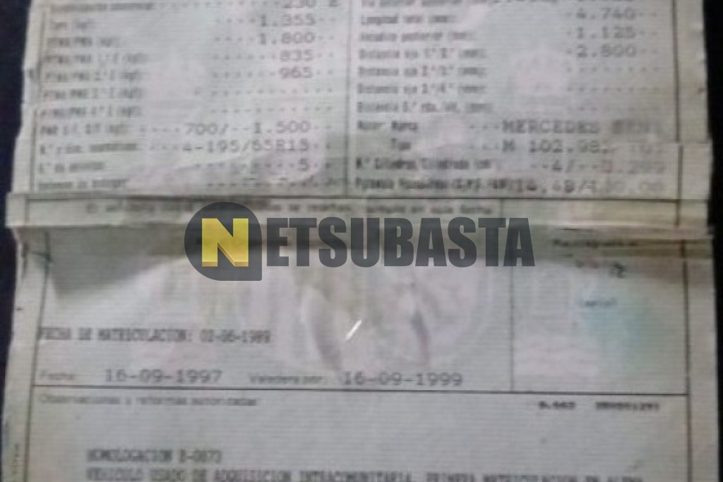 Mercedes-Benz 230E 1989