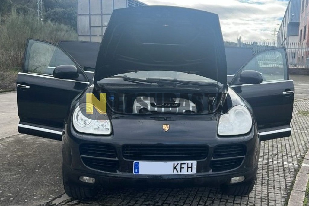 Porsche Cayenne 3.2 Tiptronic 2004