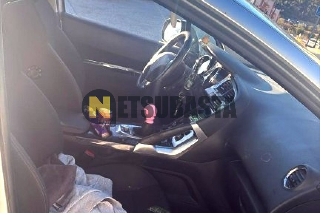 Peugeot 3008 1.6 BlueHDi 2015