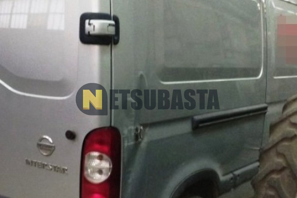 Nissan Interstar 2.5 dCi 2004