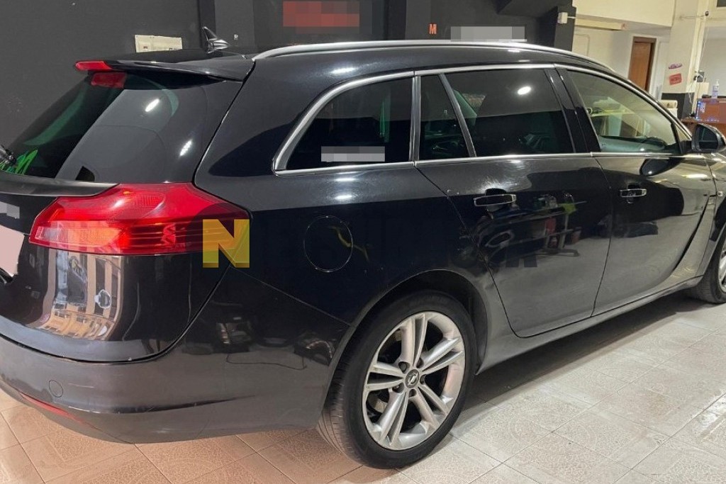 Opel Insignia Sports Tourer 2.0 CDTI 2011
