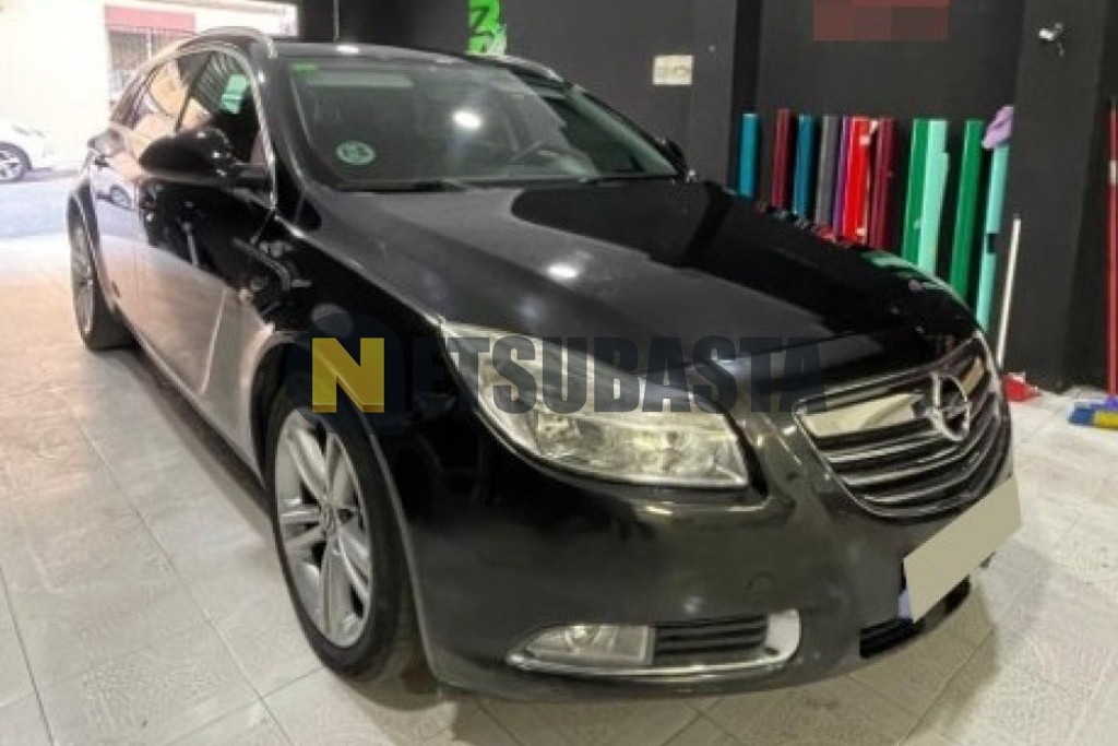 Opel Insignia Sports Tourer 2.0 CDTI 2011