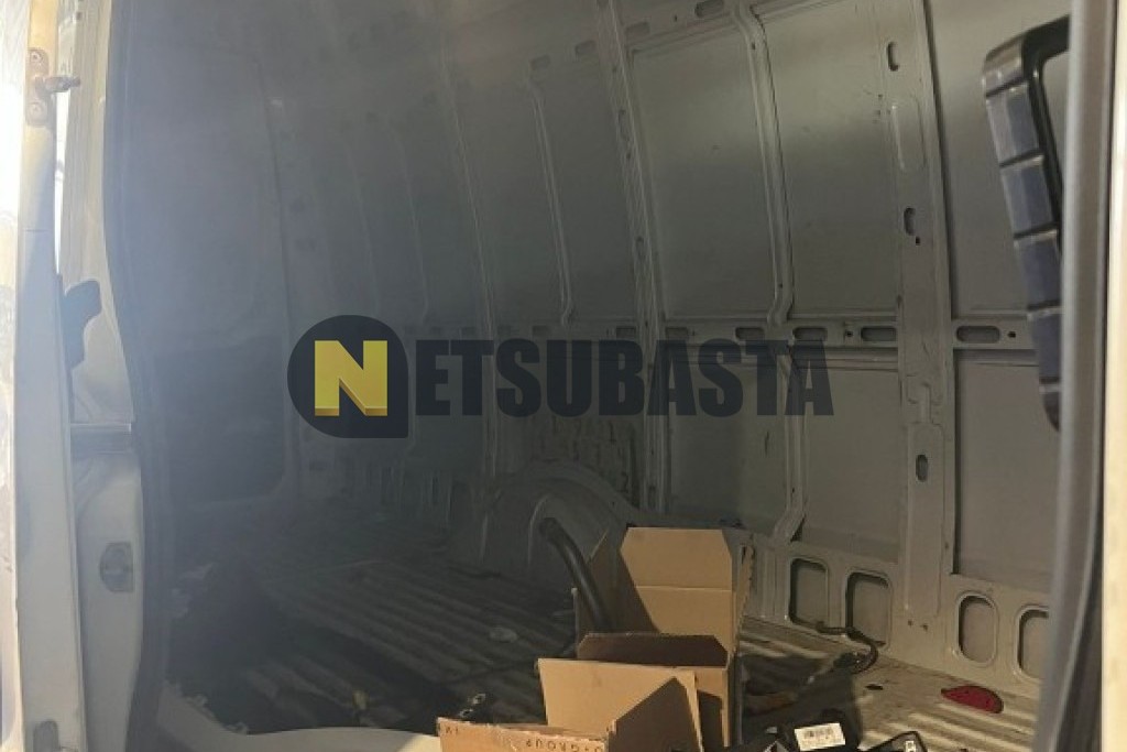 Iveco Daily 2.3 TD 35S16 2022