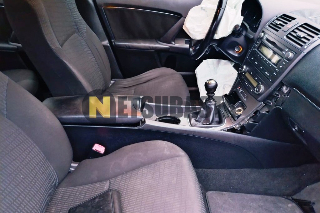 Toyota Avensis Sedán 2.0 D-4D 2010