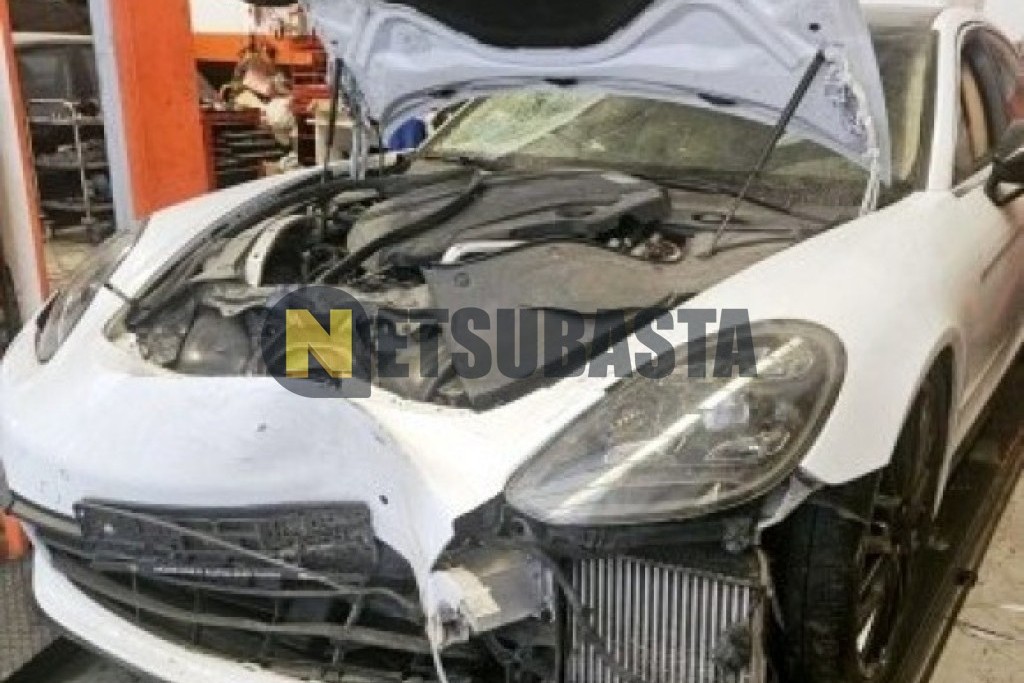 Porsche Panamera 4S Diesel 2020