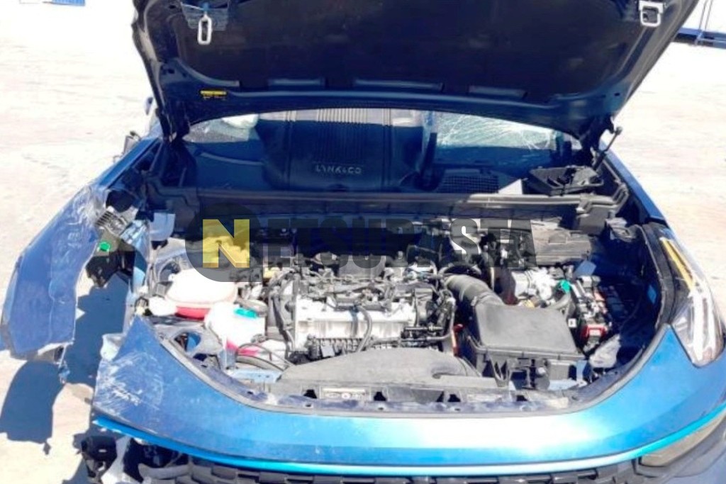 Lynk and Co 01 Híbrido enchufable 2024