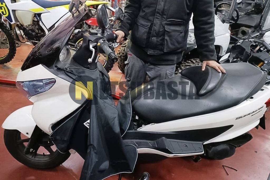 Suzuki BURGMAN 125 2012