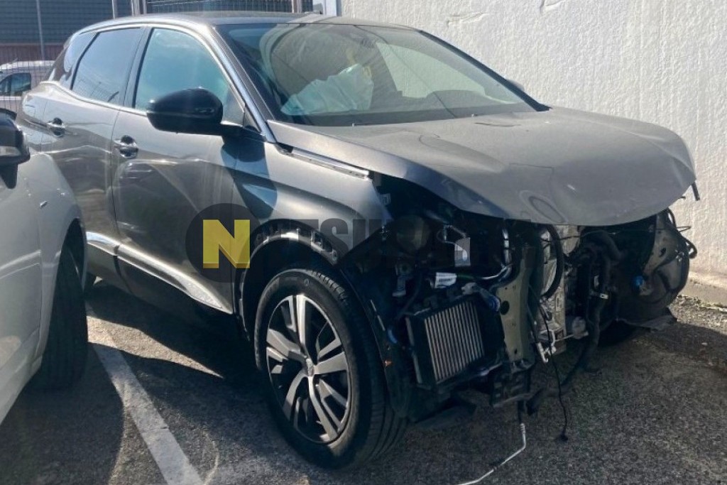 Peugeot 3008 1.5 BlueHDi EAT8 2021