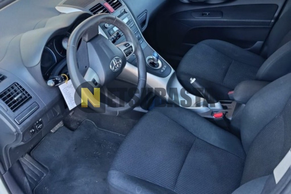 Toyota Auris 1.8 Híbrido HSD 2011