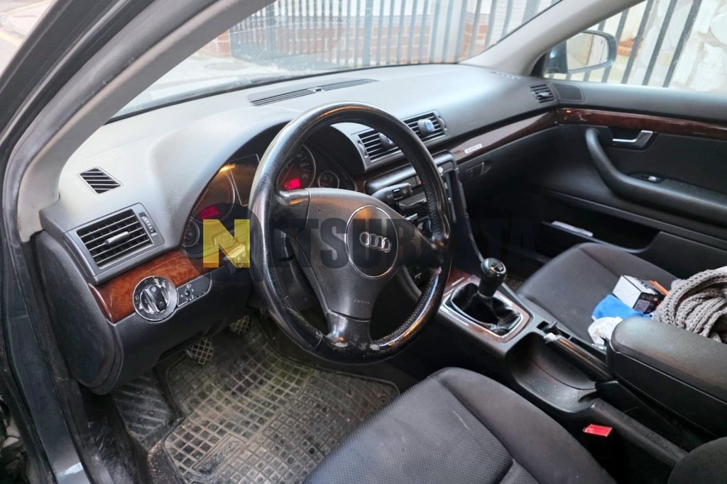 Audi A4 2.5 TDI quattro 2002