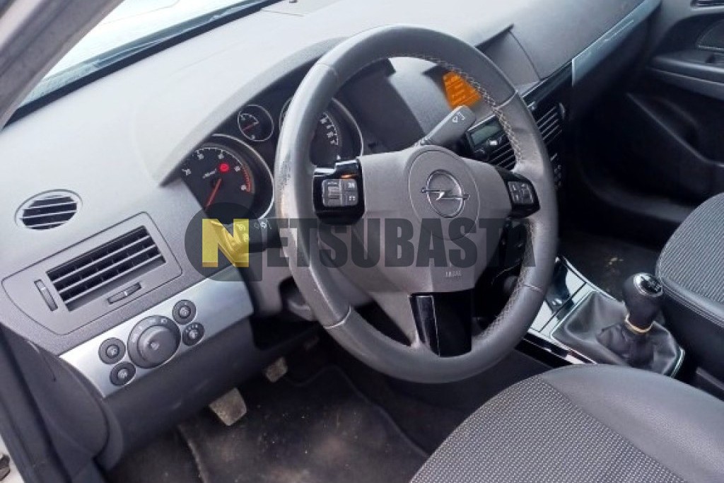 Opel Astra Sedan 1.7 CDTi 2009
