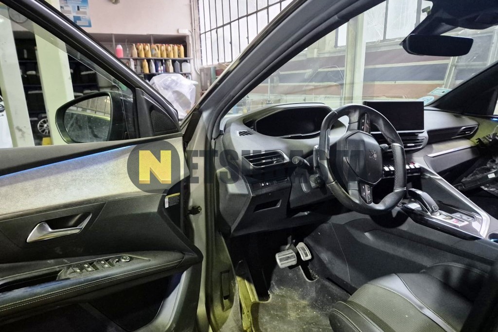 Peugeot 3008 1.5 BlueHDi EAT8 2022