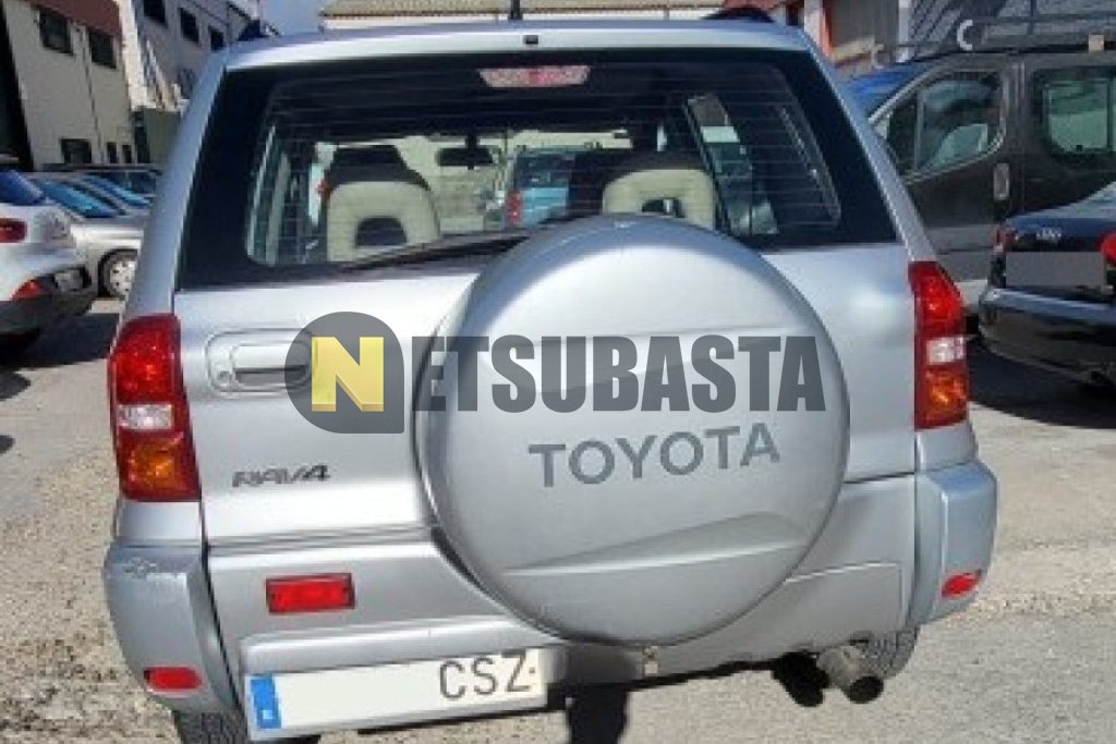 Toyota RAV4 2.0 2004