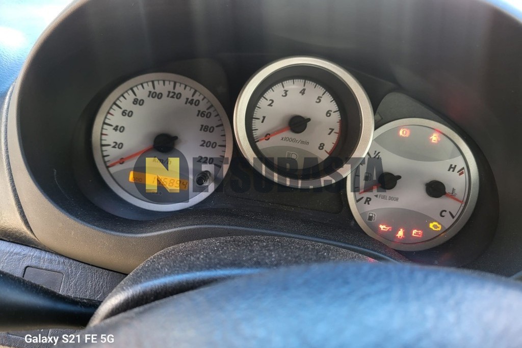 Toyota RAV4 2.0 2004