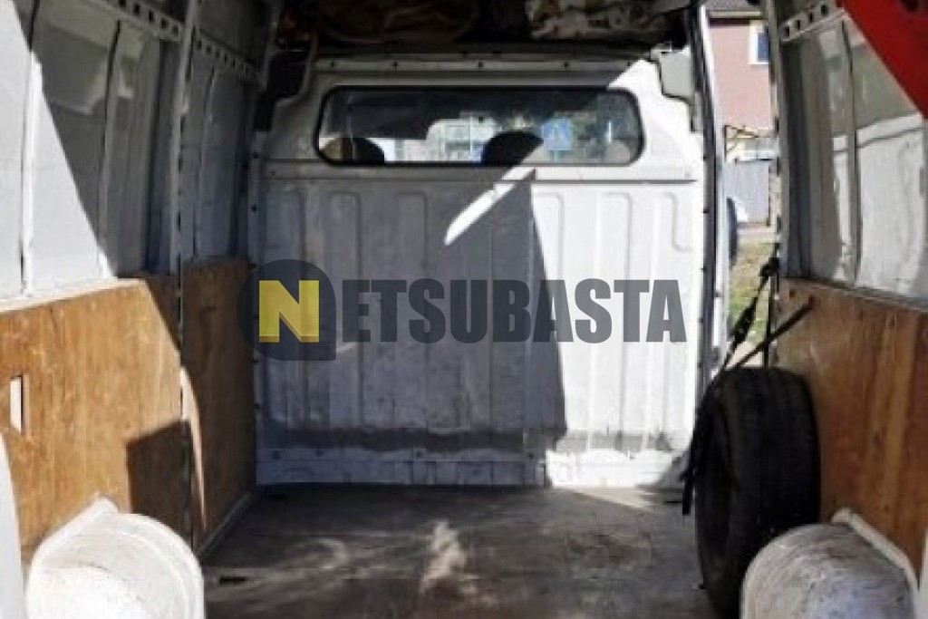 Renault Master Furgon 2.5 dCi 2004