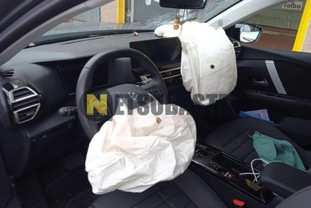 Citroën C4 1.2 Gasolina EAT8 2025