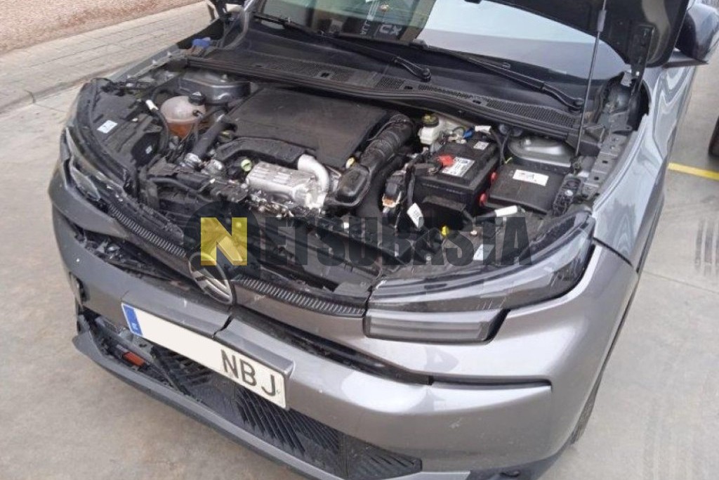 Citroën C4 1.2 Gasolina EAT8 2025