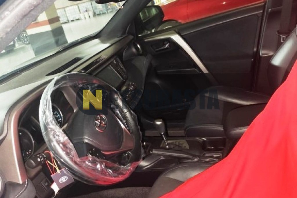 Toyota RAV4 2.5 hybrid 2017