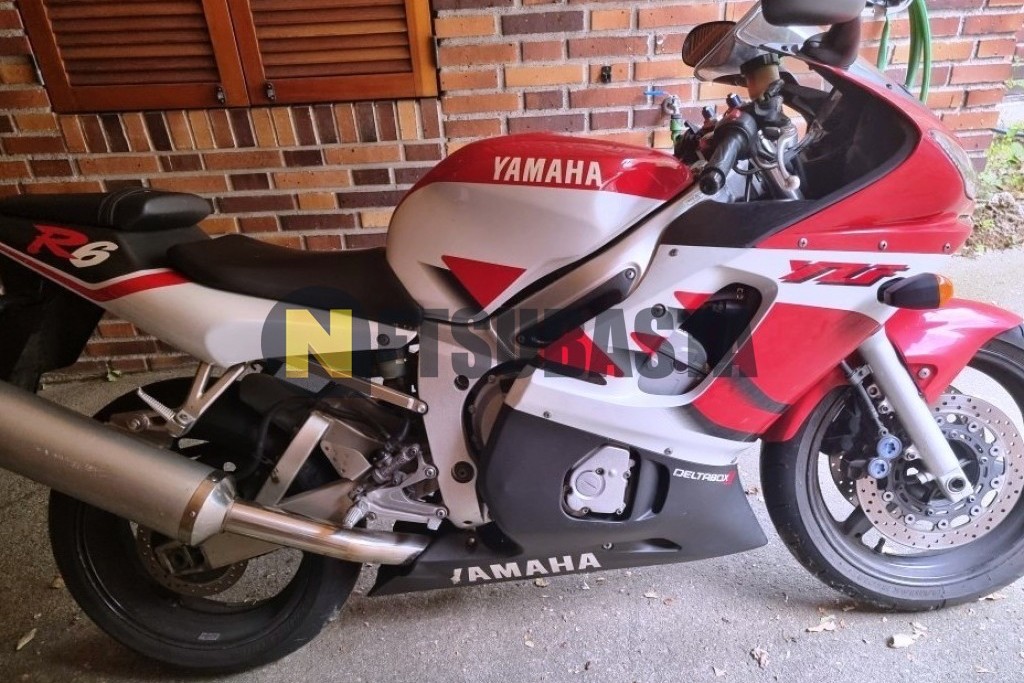Yamaha YZF R6 2000