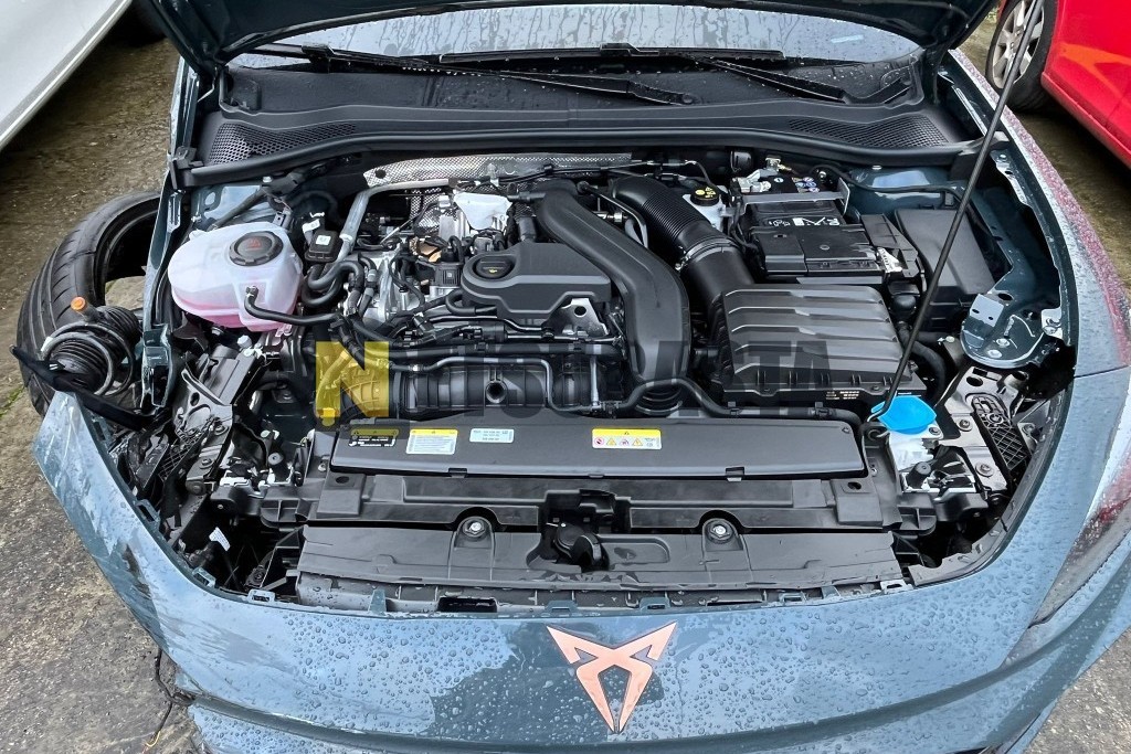 Cupra Leon 1.5 eTSI DSG 2025