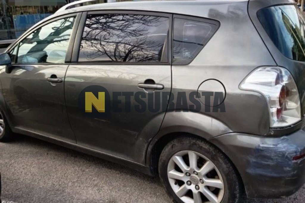 Toyota Corolla Verso 2.2 D4D 2006