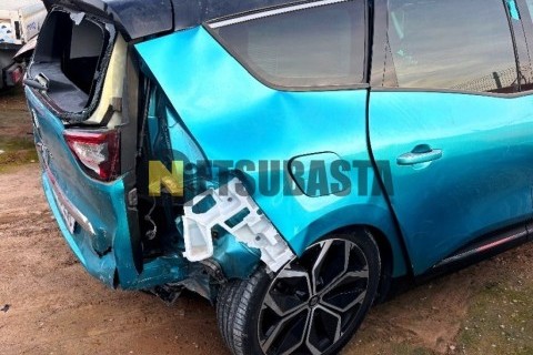 Honda FES 150 Pantheon 2004