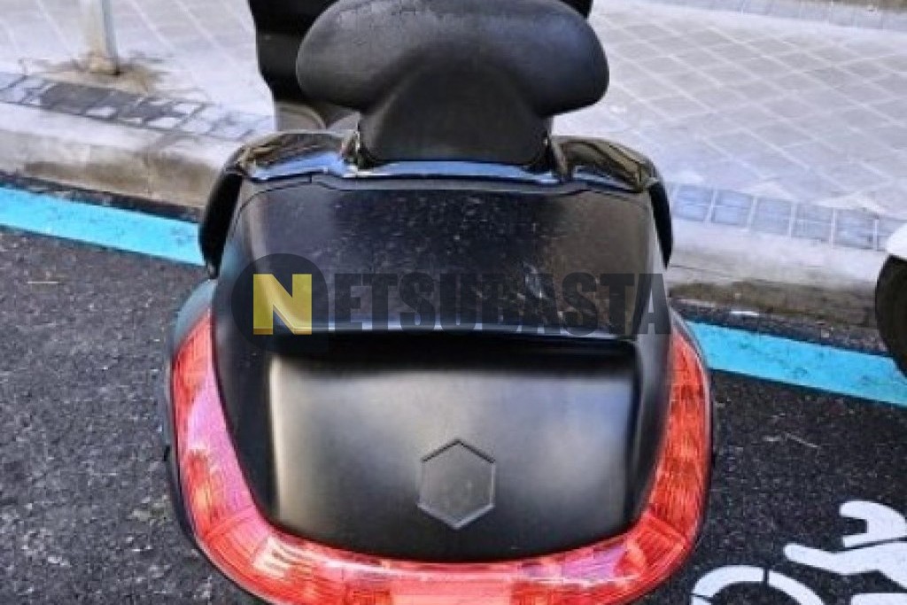 Piaggio X EVO 125 2016