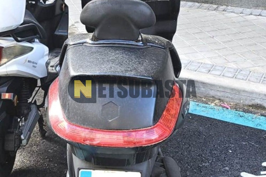 Piaggio X EVO 125 2016