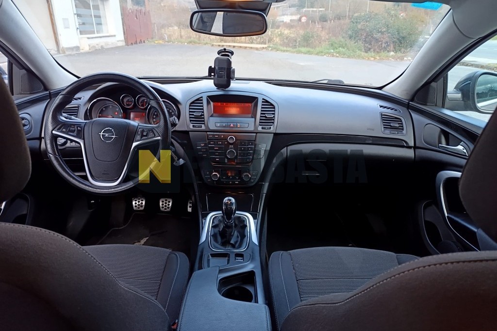 Opel Insignia Sports Tourer 2.0 CDTI 2010