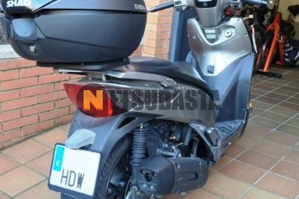 Kymco People 125 GTi 2011