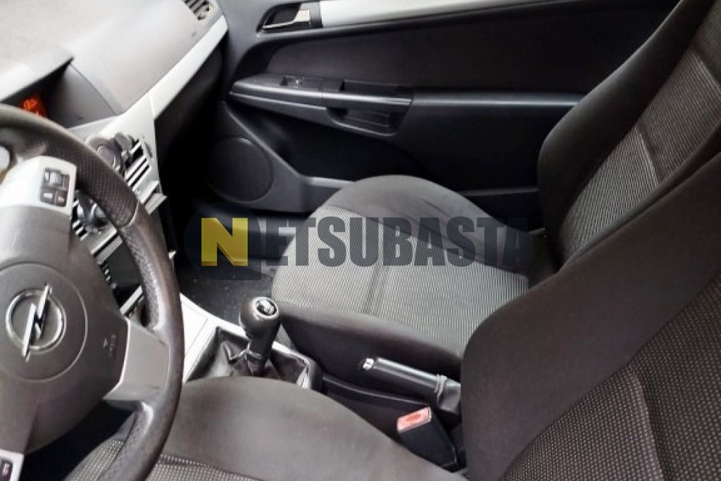 Opel Astra GTC 1.6 2006