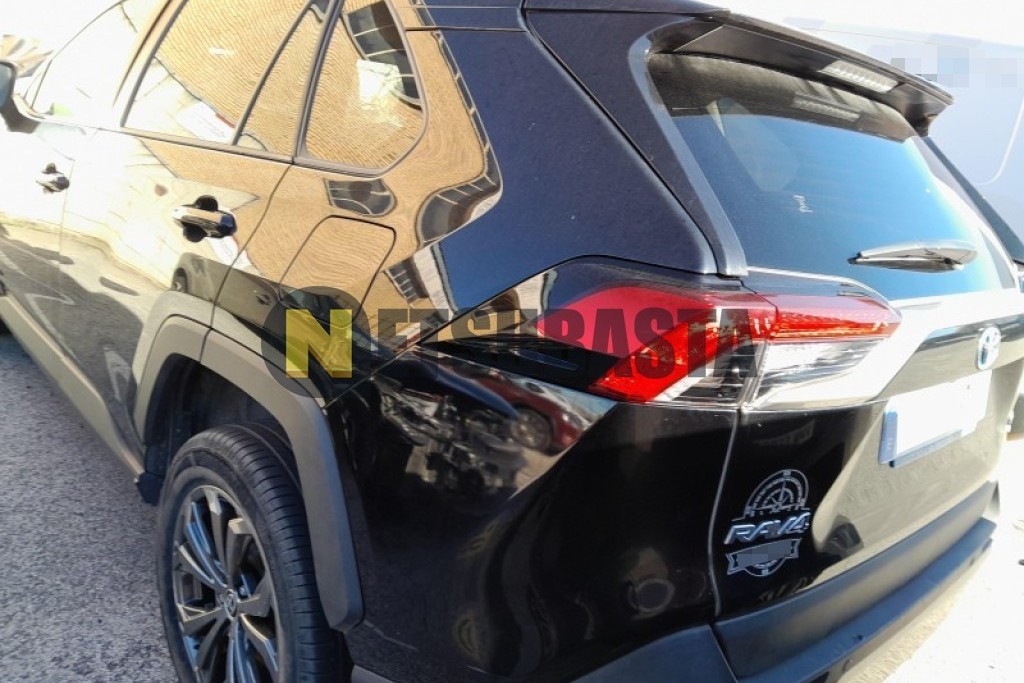 Toyota RAV4 Hybrid 220H 4x4 2024